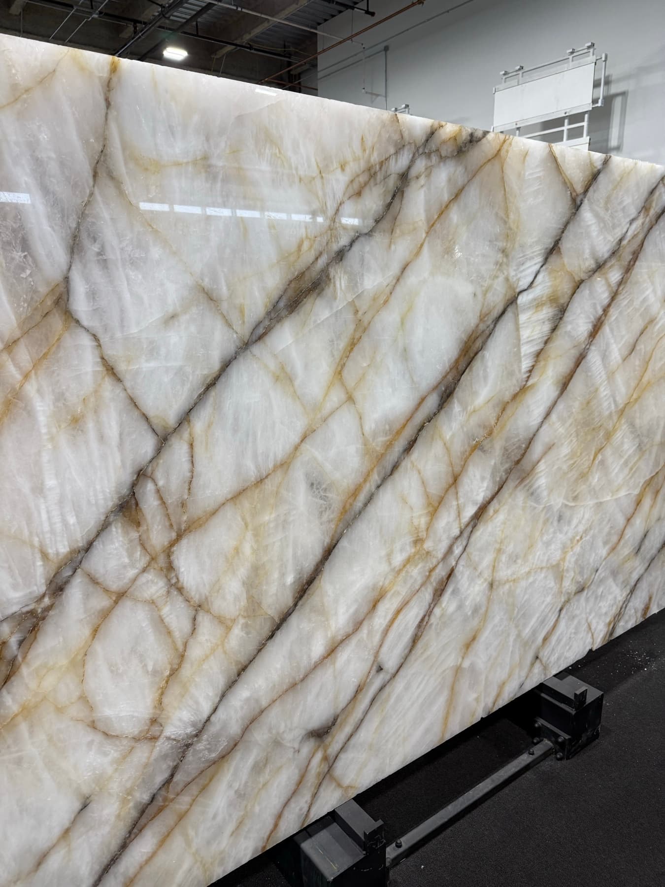 Cristallo Vitrum slab photographed by Mark in Seattle